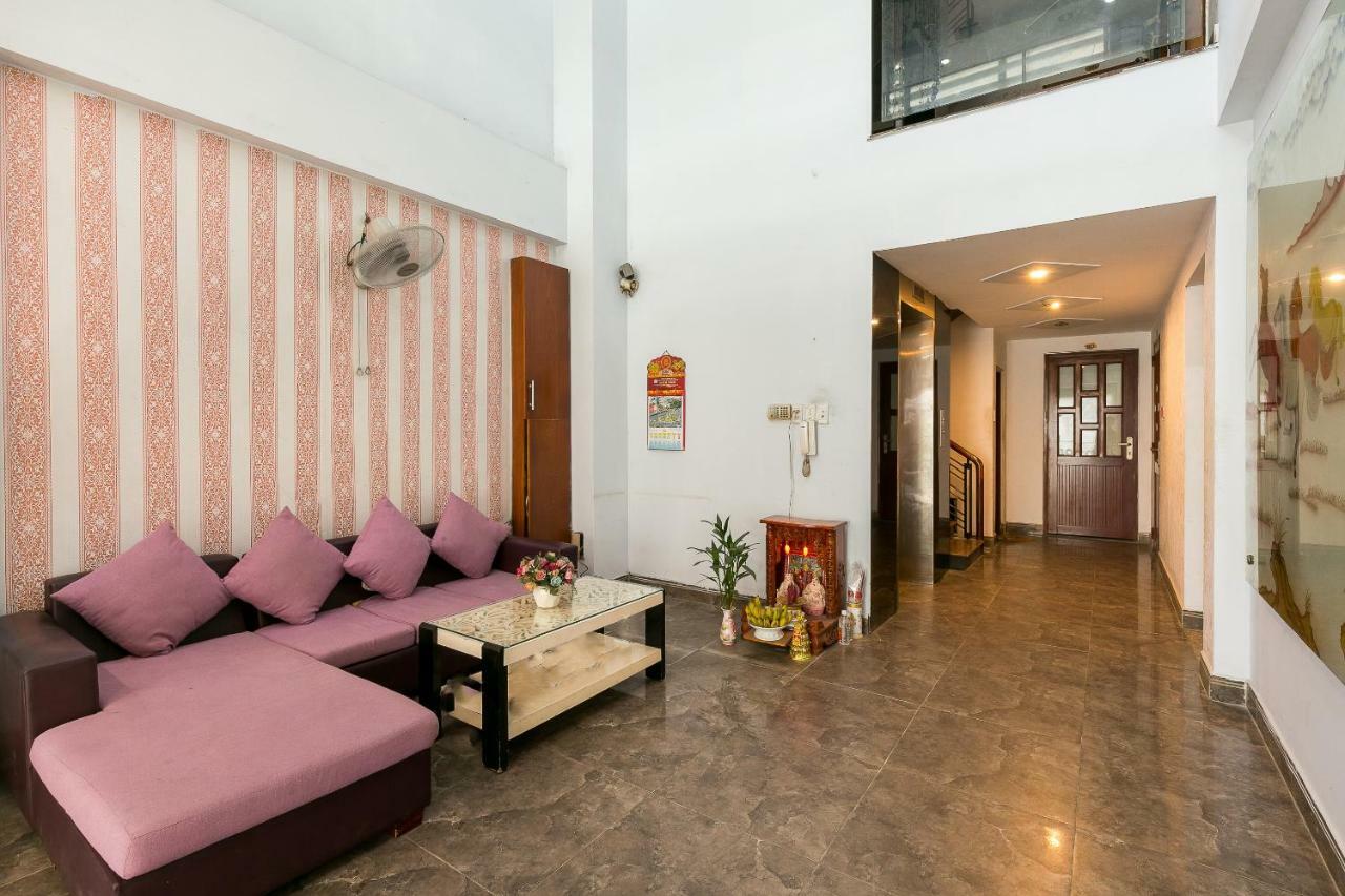 Hotel Amura Quan 7 2*